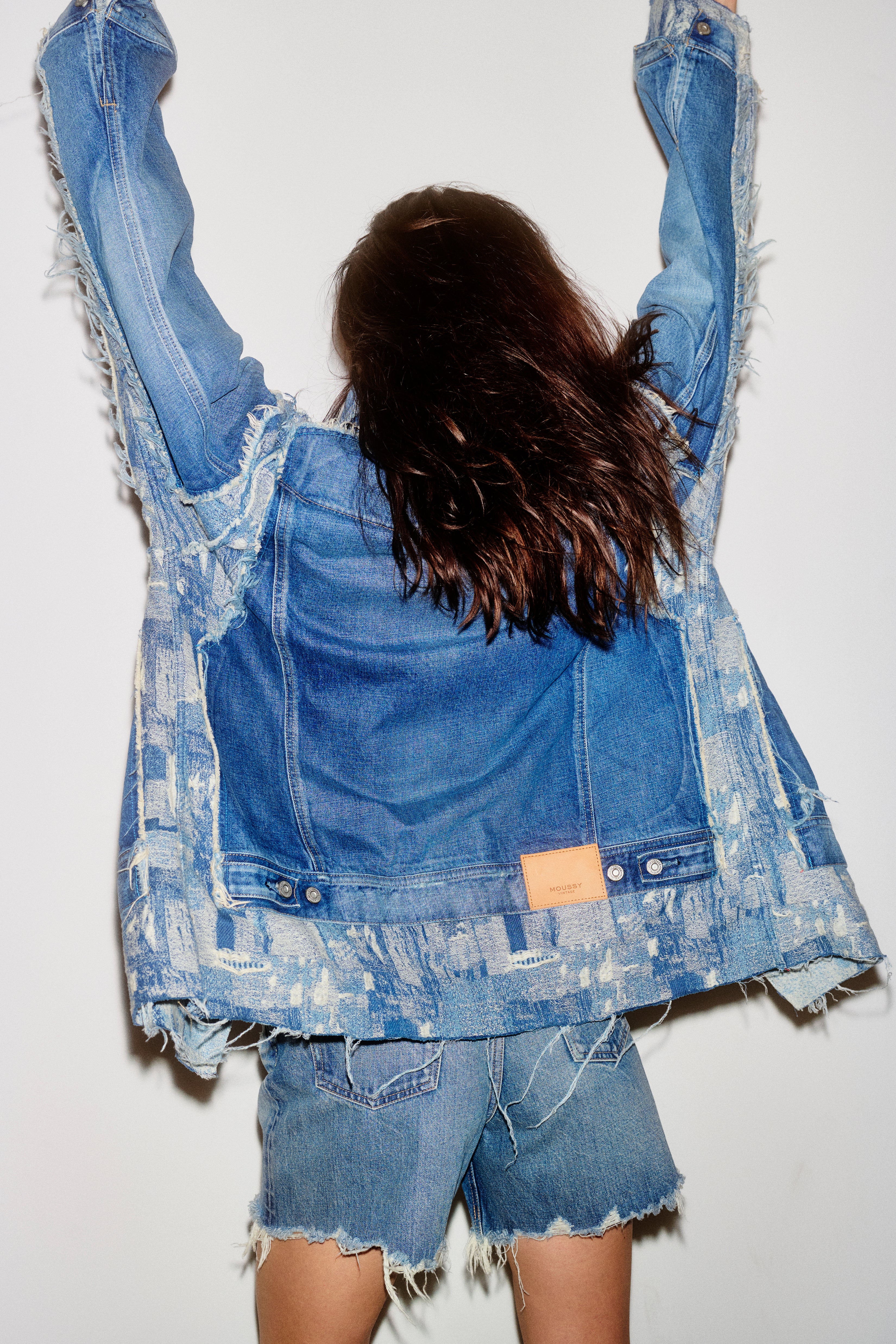 540ISC11-1180 - Image 7