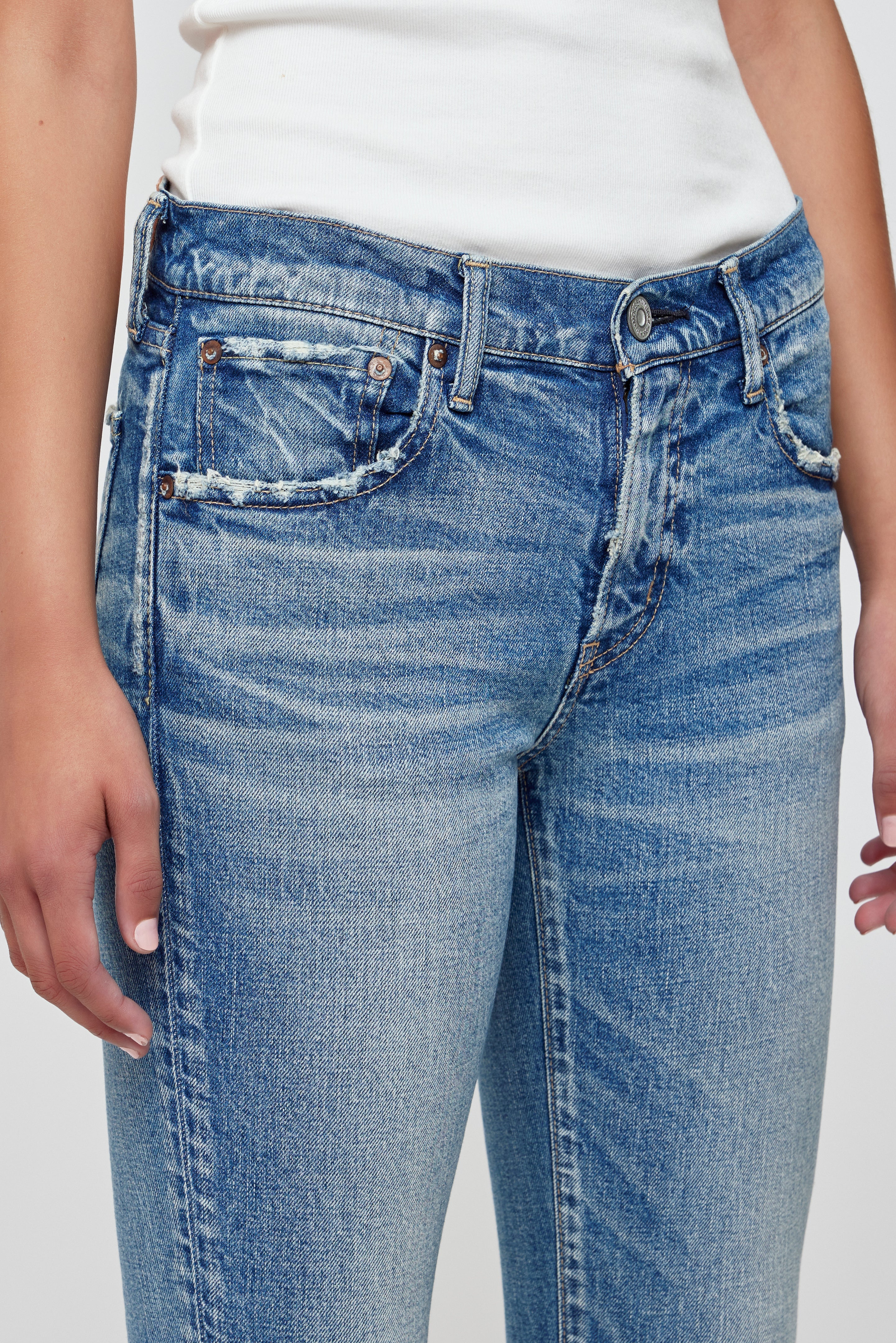 540ISC12-8031 - Image 5