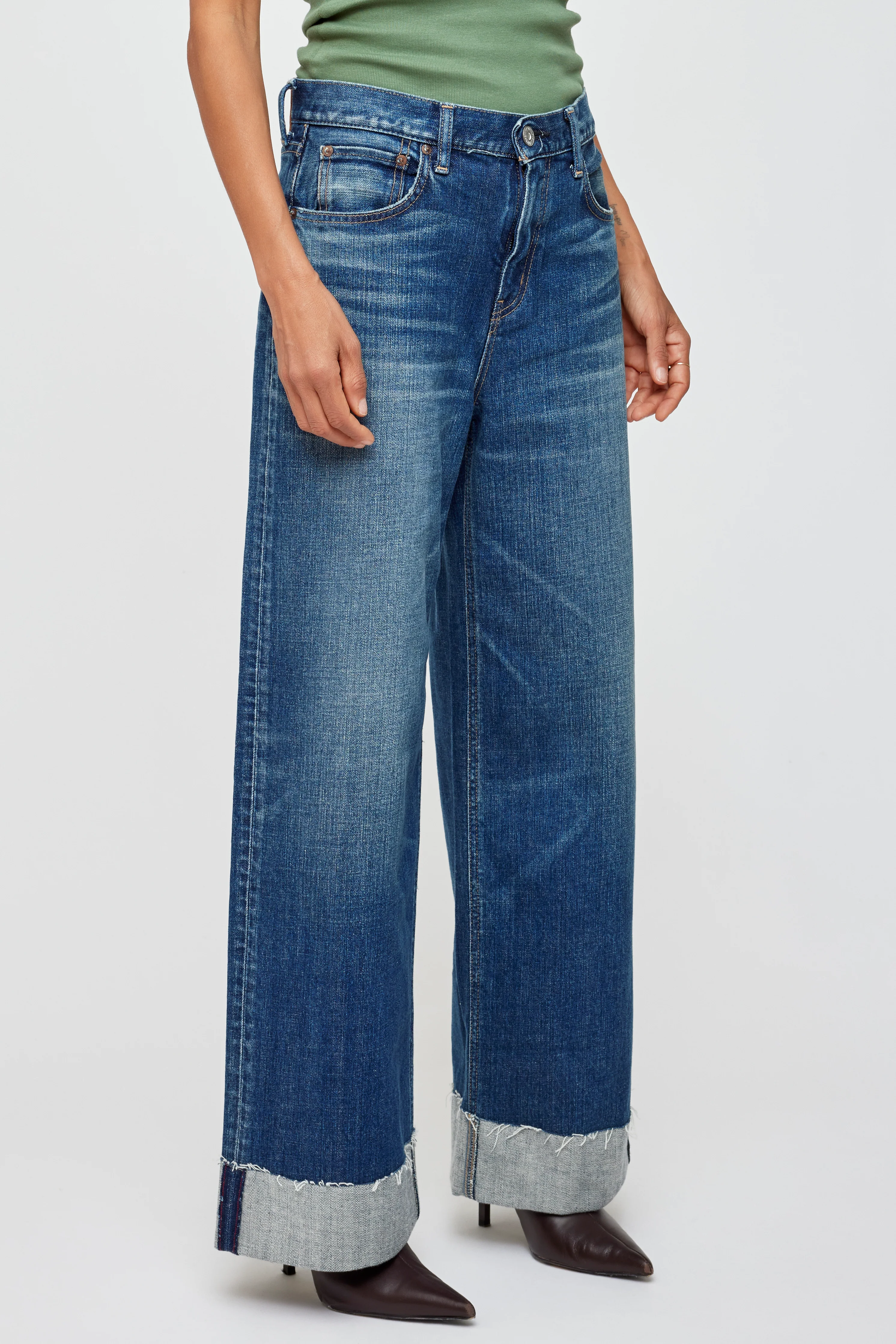 540ISC12-8070 - Image 4